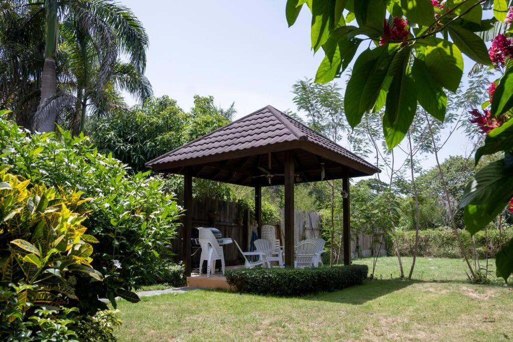 Villa Victoria 哈拉瓦科阿 外观 照片